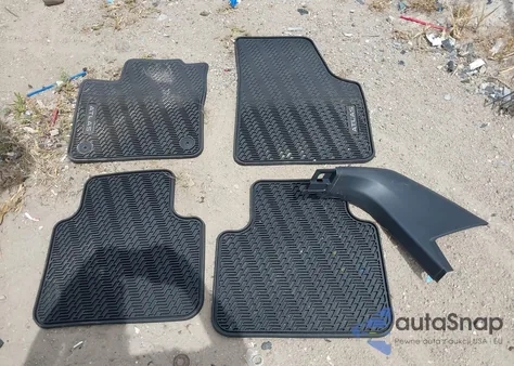 2024 Volkswagen Atlas 2.0T Se W/Technology z USA, uszkodzony, nr VIN 1V2JR2CAXRC605017